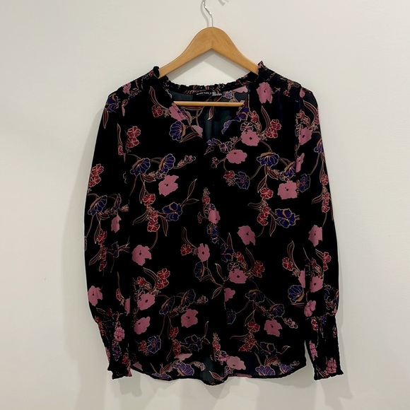 Black tape blouse - Picture 3 of 9